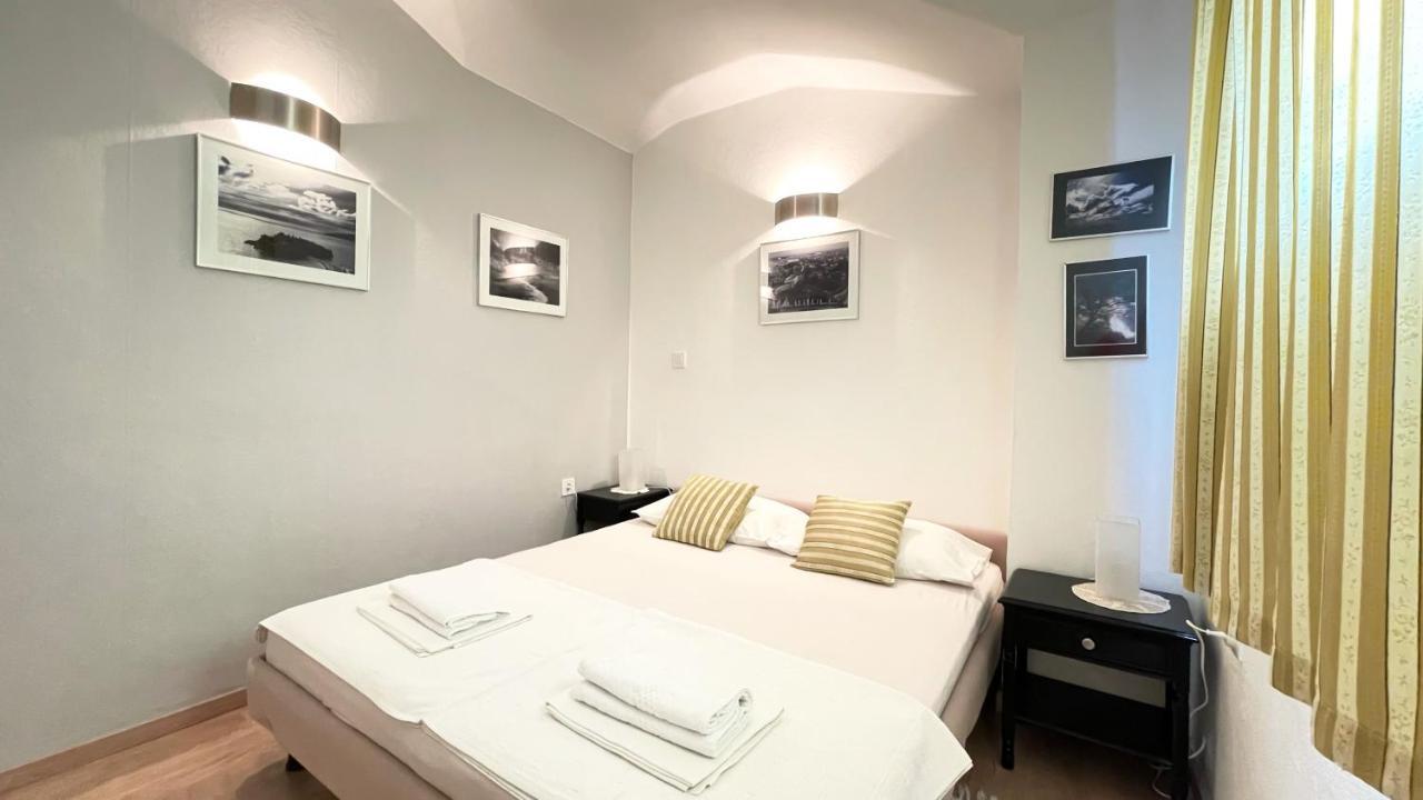 Apartments Antonela Sveti Stefan Exteriör bild