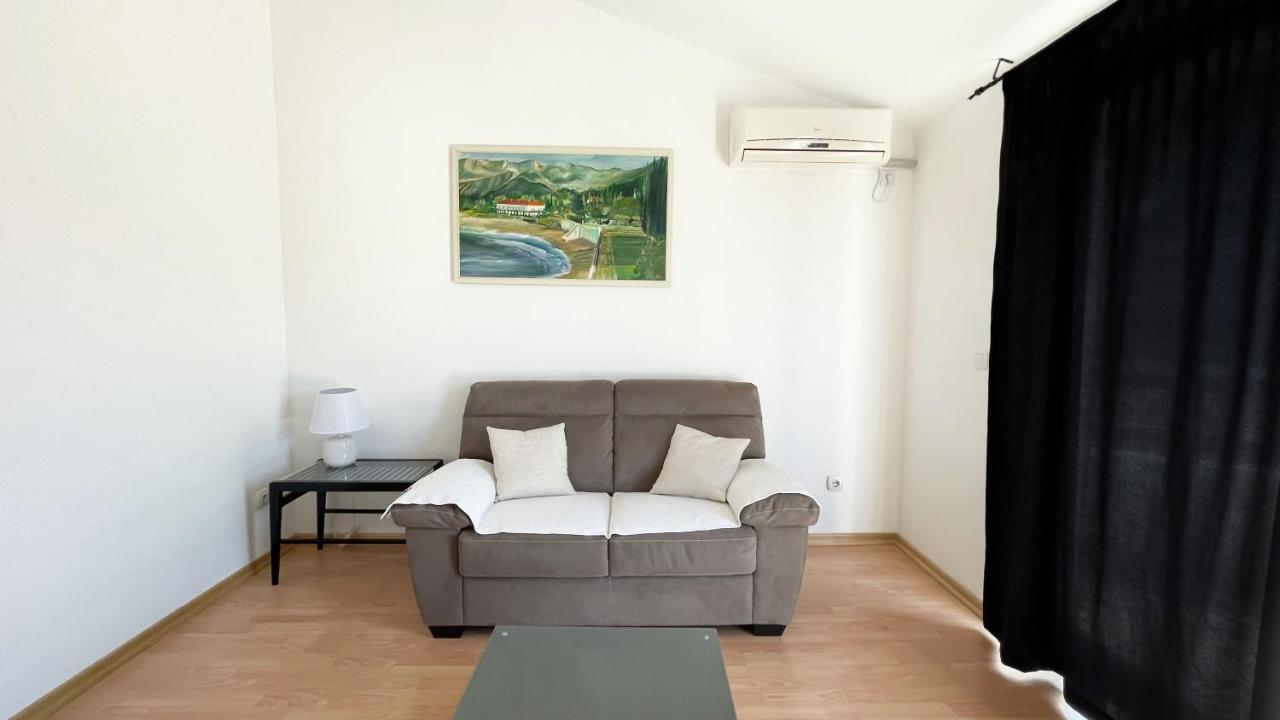 Apartments Antonela Sveti Stefan Exteriör bild