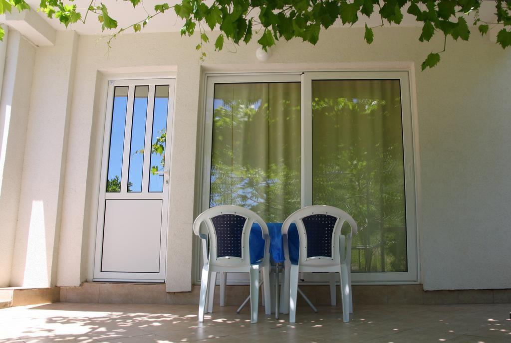 Apartments Antonela Sveti Stefan Exteriör bild