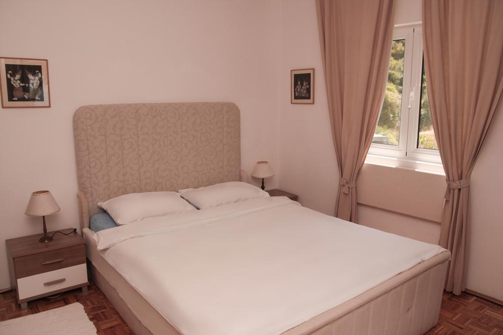 Apartments Antonela Sveti Stefan Exteriör bild